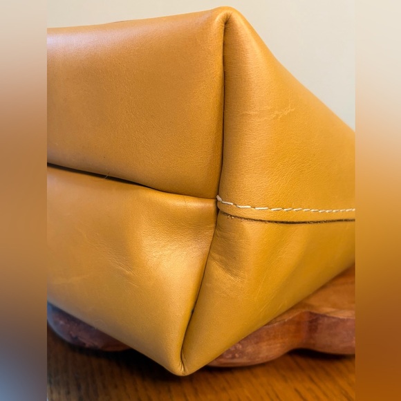 Portland Leather Medium Crossbody Tote Mango NWT - Picture 13 of 17